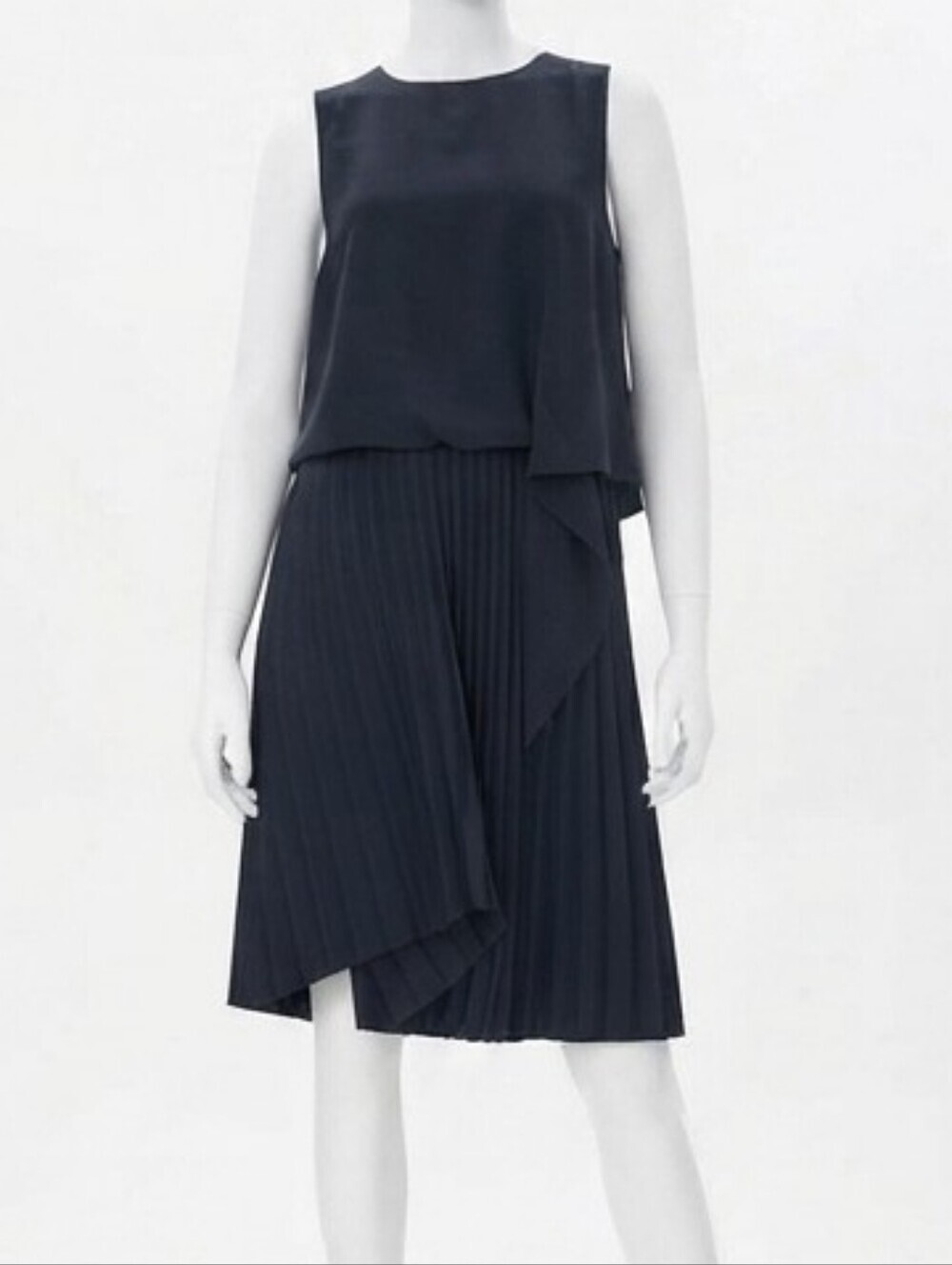Marella Sleeveless Navy Pleated NWT Ladies Tie Midi Size